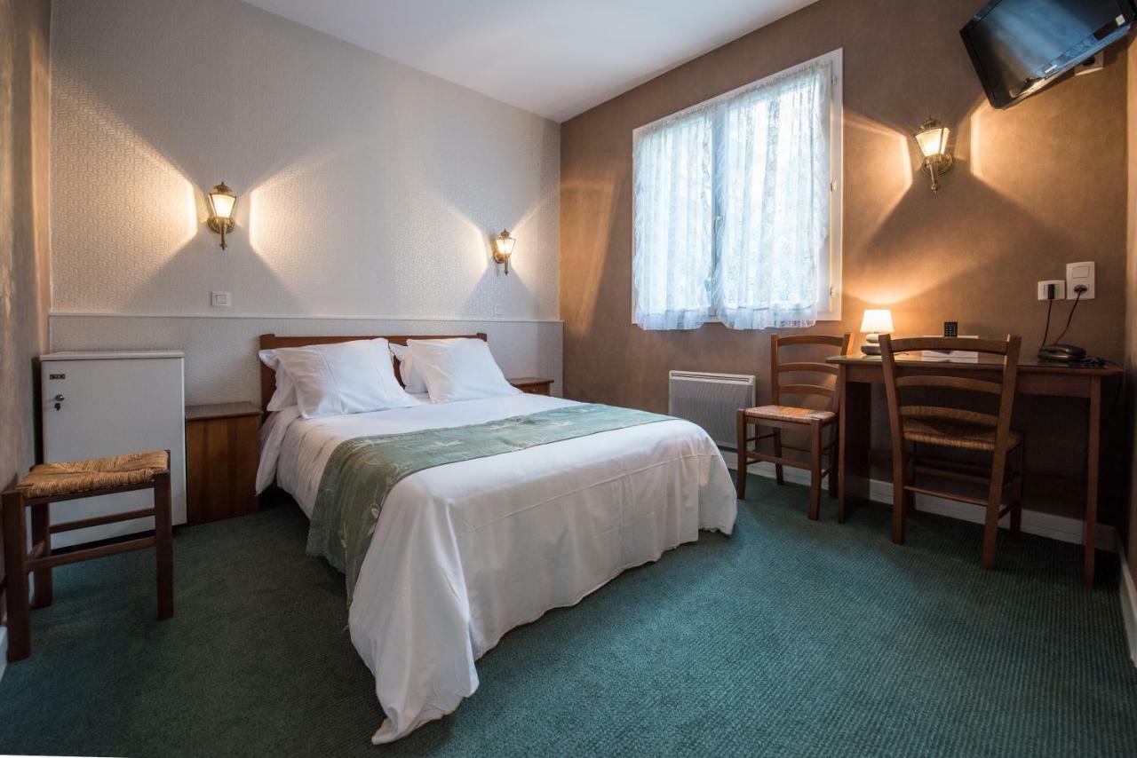 Les Ambassadeurs Logis Hotels Et Restaurant Суйак Экстерьер фото